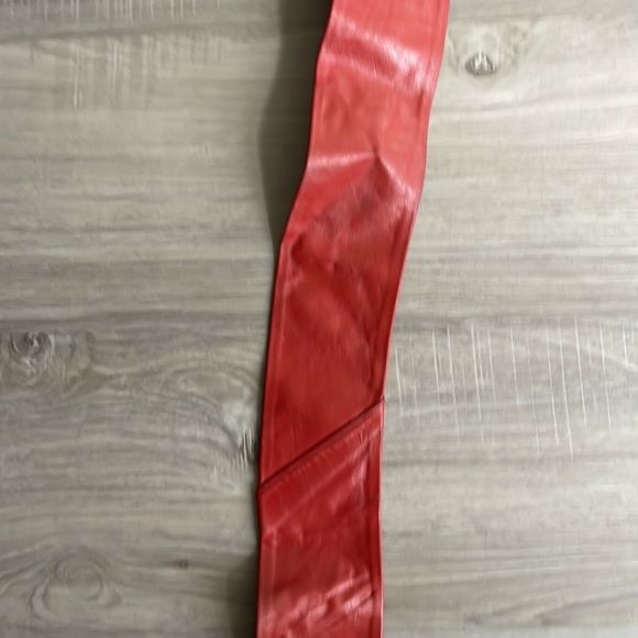 Vintage Salena’s Collection Red Leather Belt with Gemstone Buckle - Picture 6 of 12